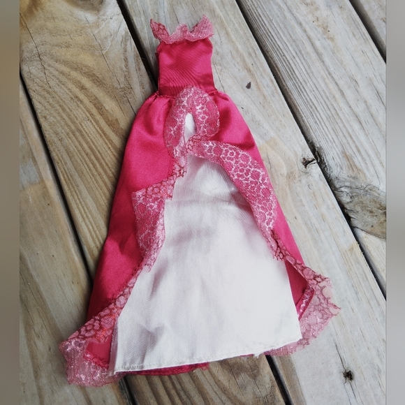 Disney Princess Elena of Avalon Burgundy or Red Dress for 11 Inch Barbie Doll - Picture 1 of 4